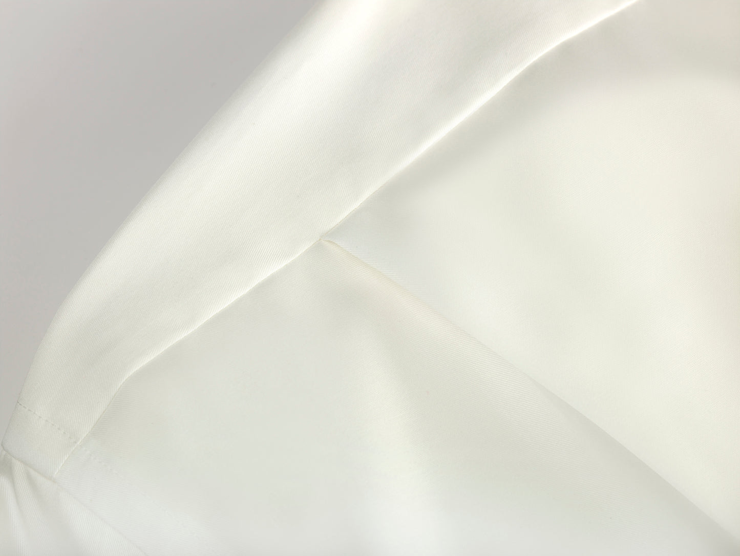 Priesterhemd Modell „Roma“ – Offwhite (Kurzarm)