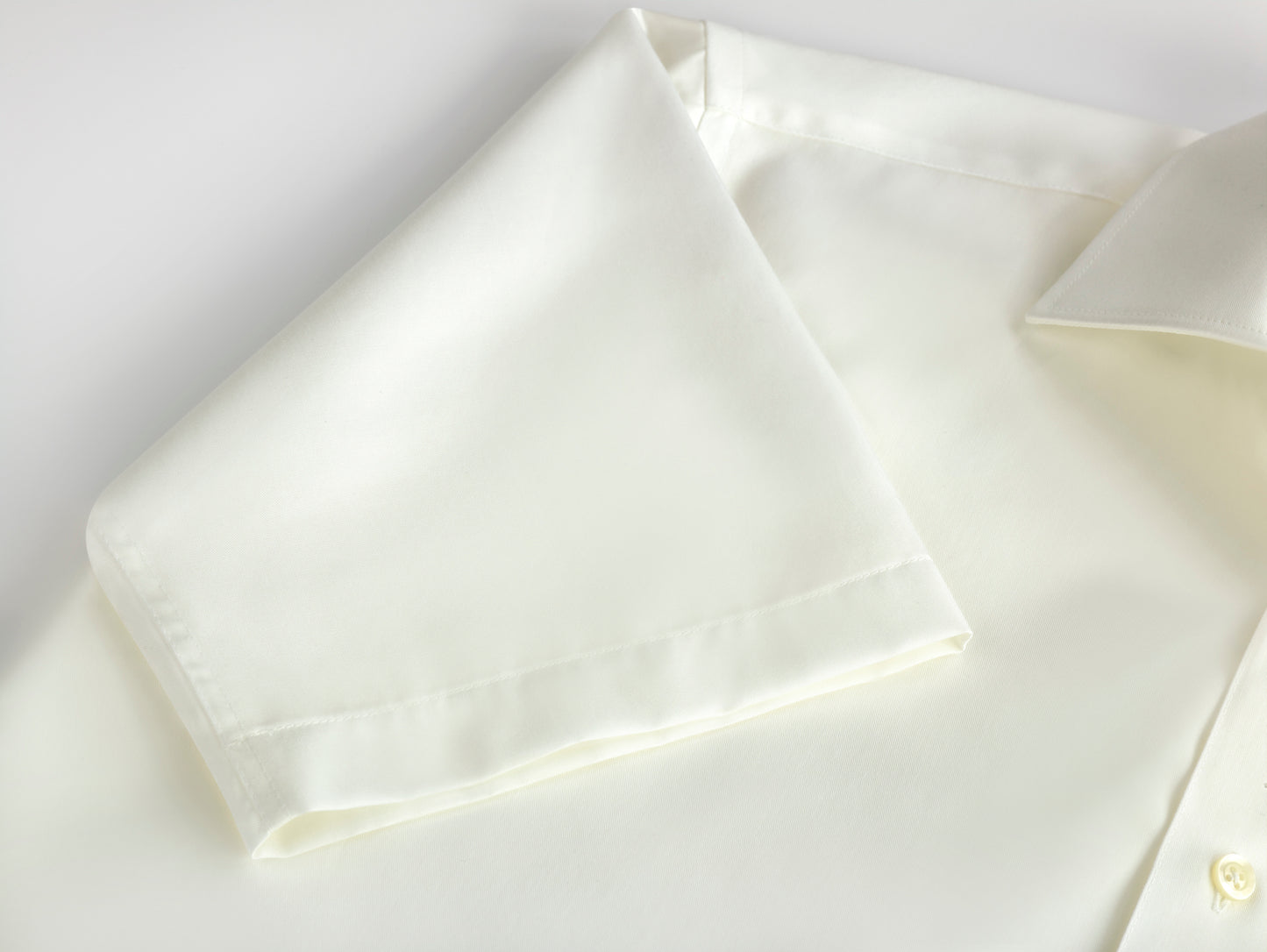 Priesterhemd Modell „Roma“ – Offwhite (Kurzarm)