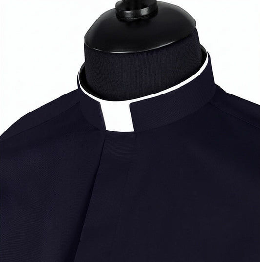 Priesterhemd Modell „Roma“ – Dunkelblau (Langarm)