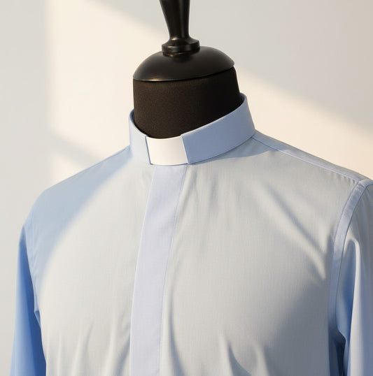 Priesterhemd Modell „Sisto“ – Hellblau (Langarm)