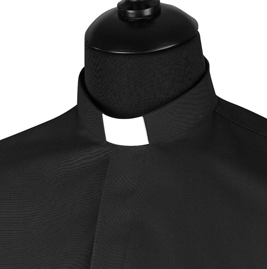 Priesterhemd Modell „Sisto“ – Schwarz (Langarm)